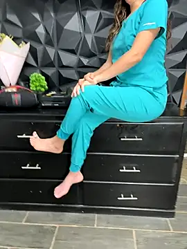 Snapshot of celia-hot chatting on October 19, 2025, 7:11 am celia-hot online show from October 19, 2025, 7:11 am