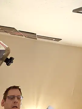 bull419M online show from March 11, 2026, 12:26 am