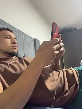 Leonardmoppet online show from November 1, 2025, 5:14 am