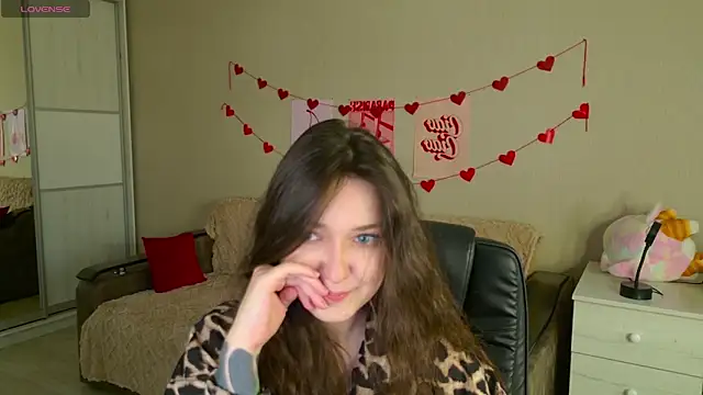 Snapshot of BellaSink chatting on October 20, 2025, 5:20 am BellaSink online show from October 20, 2025, 5:20 am