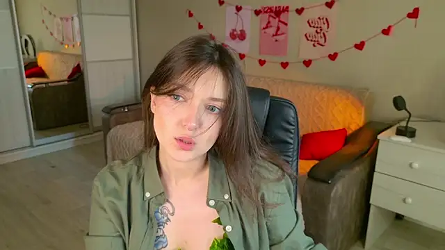 Snapshot of BellaSink chatting on October 31, 2025, 5:26 am BellaSink online show from October 31, 2025, 5:26 am