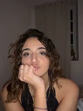 Snapshot of eva_dsstt chatting on November 5, 2025, 10:02 pm eva dsstt online show from November 5, 2025, 10:02 pm