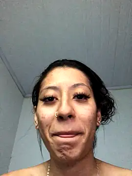 santosz83 online show from November 12, 2025, 5:22 am