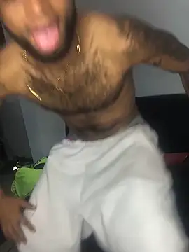 Snapshot of AXionX chatting on November 28, 2025, 4:01 am AXionX online show from November 28, 2025, 4:01 am