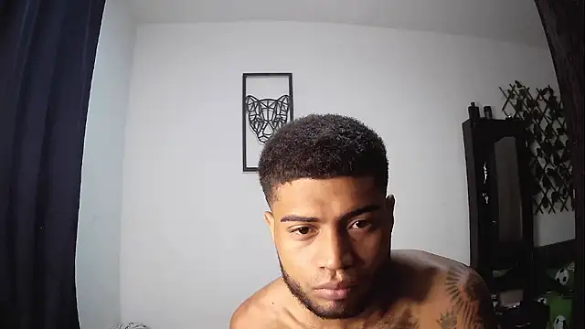 Snapshot of AXionX chatting on October 30, 2025, 9:29 am AXionX online show from October 30, 2025, 9:29 am