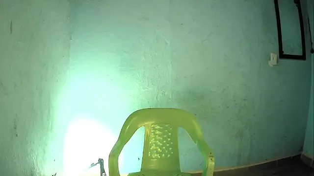 Snapshot of AXionX chatting on October 24, 2025, 5:17 am AXionX online show from October 24, 2025, 5:17 am