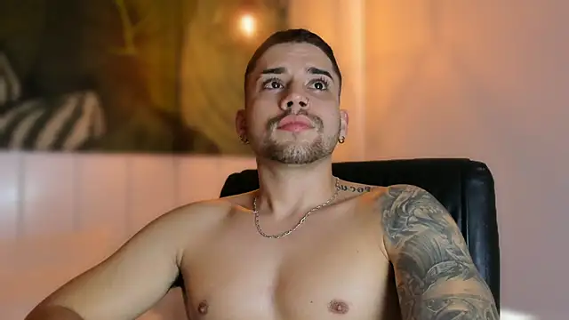 Snapshot of Mike_montoya01 chatting on November 20, 2025, 5:13 pm Mike montoya01 online show from November 20, 2025, 5:13 pm