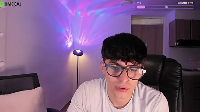 Mikeyvioleta  online show from June 3, 2026, 2:33 pm