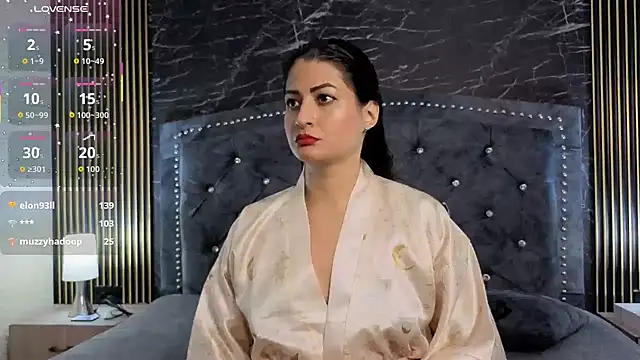 MarScarlett online show from December 22, 2025, 3:23 pm