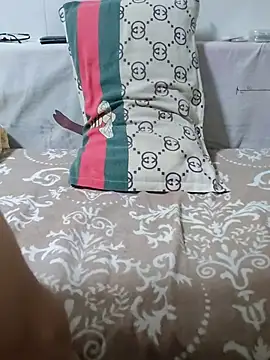 caige8888 online show from November 19, 2025, 10:37 am