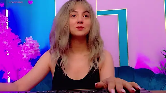 AriannaSins online show from May 15, 2026, 12:25 pm