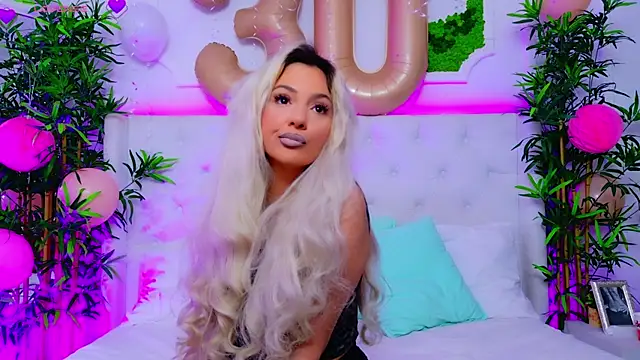 AriannaSins online show from September 10, 2025, 1:21 pm