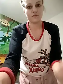 Snapshot of SandyCassie chatting on October 23, 2025, 12:20 am SandyCassie online show from October 23, 2025, 12:20 am