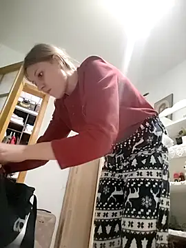 Snapshot of SandyCassie chatting on November 2, 2025, 7:30 pm SandyCassie online show from November 2, 2025, 7:30 pm