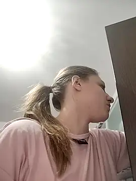 Snapshot of SandyCassie chatting on November 13, 2025, 6:50 am SandyCassie online show from November 13, 2025, 6:50 am