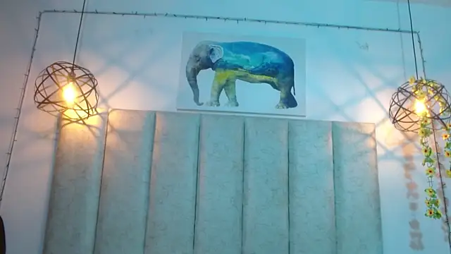 antonella rosecs online show from November 19, 2025, 4:34 am