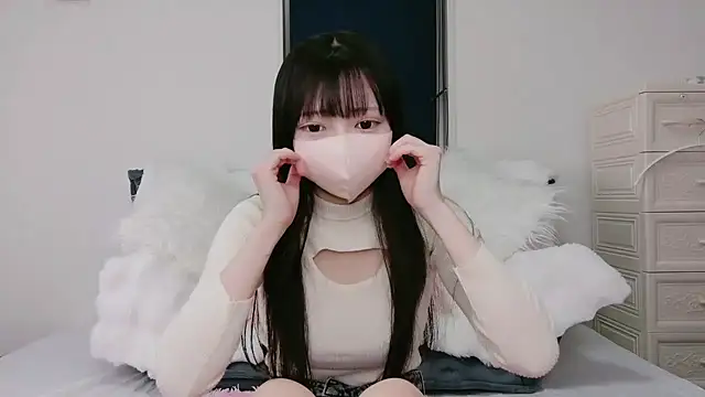 Snapshot of Mirai_oO16Oo chatting on October 16, 2025, 11:40 am Mirai oO16Oo online show from October 16, 2025, 11:40 am