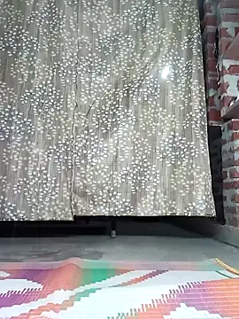 Snapshot of Rajni_chauhan chatting on December 3, 2025, 4:39 pm Rajni chauhan online show from December 3, 2025, 4:39 pm