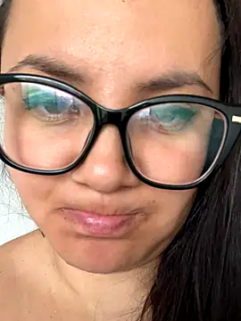 antoniamiller69 online show from November 25, 2025, 10:21 pm