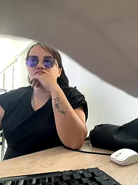 antoniamiller69 online show from November 1, 2025, 9:19 pm