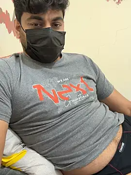 Handsome8677 online show from January 18, 2026, 9:35 am