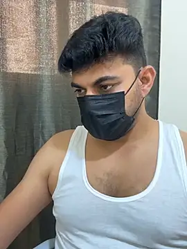 Handsome8677 online show from June 3, 2026, 7:42 am