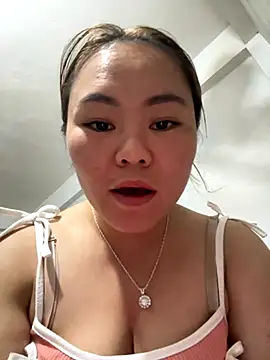 panda-bae online show from October 29, 2025, 1:21 pm