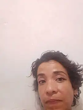 Teressa Love online show from November 1, 2025, 3:39 pm