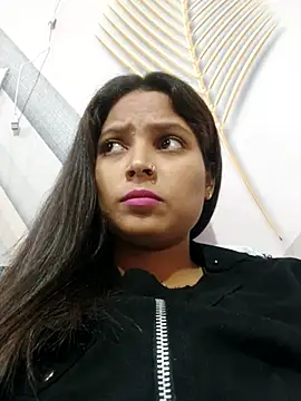 Anshika1431 online show from November 10, 2025, 3:11 am