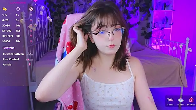 Snapshot of Soffi_Toffi chatting on October 28, 2025, 3:11 pm Soffi Toffi online show from October 28, 2025, 3:11 pm