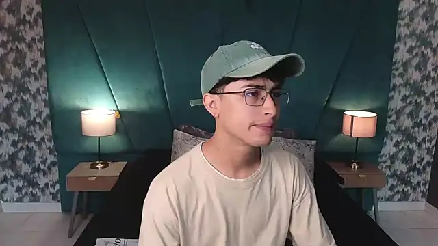 Aaron Eze online show from June 12, 2026, 12:25 pm