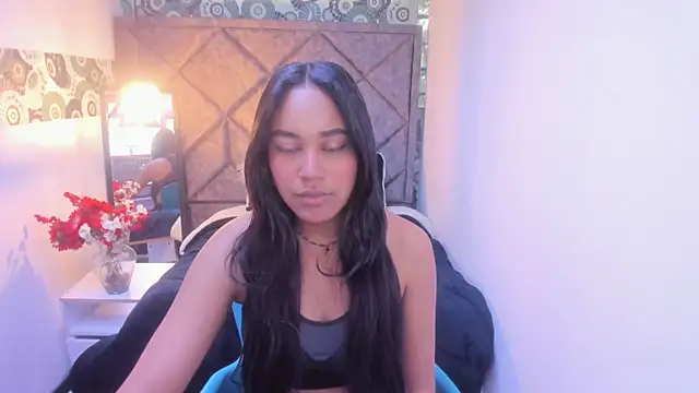 Rachel  Jonees online show from October 25, 2025, 11:53 am