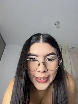 Snapshot of Julietalcl chatting on June 23, 2026, 12:19 am Julietalcl online show from June 23, 2026, 12:19 am