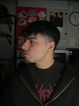 Snapshot of emir343475 chatting on April 10, 2026, 6:59 pm emir343475 online show from April 10, 2026, 6:59 pm