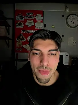 emir343475 online show from January 9, 2026, 5:31 pm