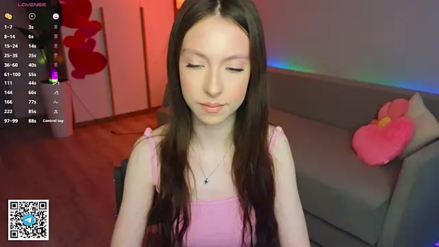 Snapshot of Yasmin_Kass chatting on February 17, 2026, 7:05 am Yasmin Kass online show from February 17, 2026, 7:05 am