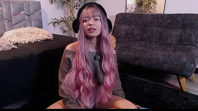 Snapshot of Miss_koko_ chatting on October 27, 2025, 11:38 pm Miss koko online show from October 27, 2025, 11:38 pm