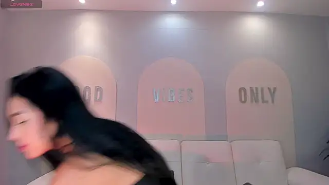 Snapshot of ScarlettBlaze_ chatting on May 7, 2026, 12:08 pm ScarlettBlaze online show from May 7, 2026, 12:08 pm