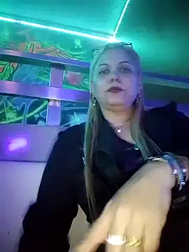 Snapshot of Lvna6969 chatting on November 14, 2025, 10:46 pm Lvna6969 online show from November 14, 2025, 10:46 pm