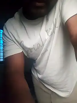 Snapshot of nikhil110911 chatting on October 16, 2025, 1:03 am nikhil110911 online show from October 16, 2025, 1:03 am