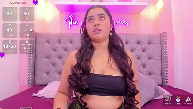 Snapshot of Sophiia_77 chatting on November 15, 2025, 10:47 pm Sophiia 77 online show from November 15, 2025, 10:47 pm