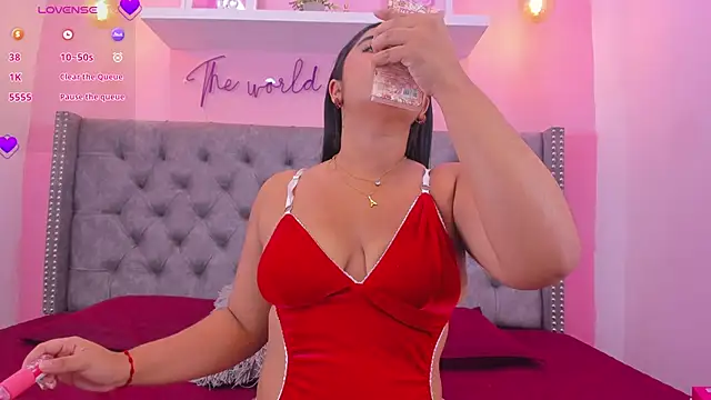 Sophiia 77 online show from March 7, 2026, 8:25 pm