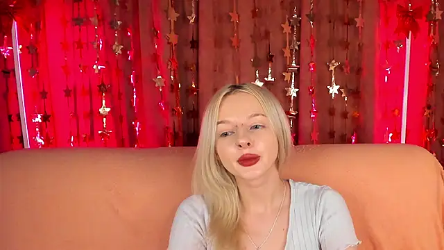 AlessaKiss online show from February 15, 2026, 1:39 am