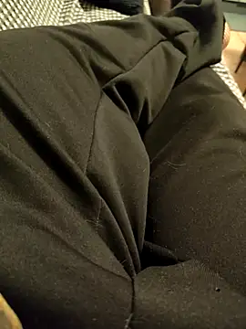 Snapshot of Italianstyle79 chatting on November 26, 2025, 4:40 pm Italianstyle79 online show from November 26, 2025, 4:40 pm