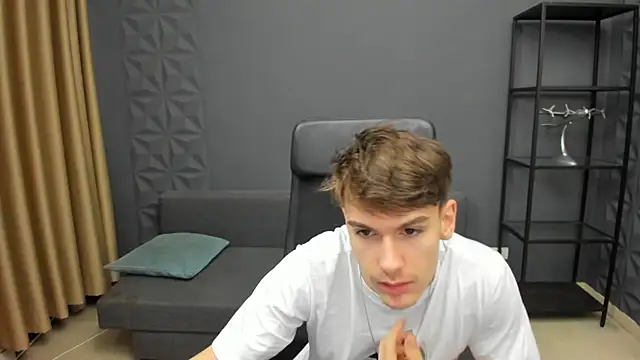 BradyFlint online show from April 3, 2026, 4:41 am