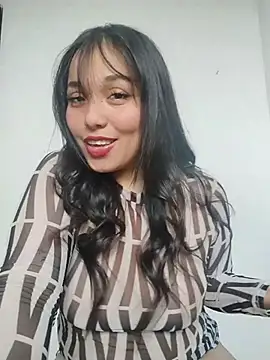 estrella ruiz online show from November 7, 2025, 7:29 pm