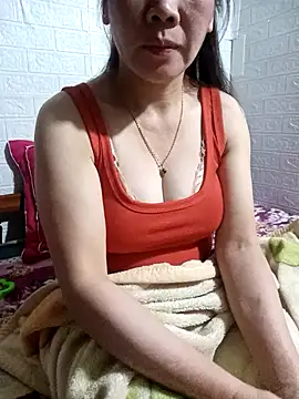 tabby-cat11 online show from December 20, 2025, 3:26 pm