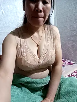 tabby-cat11 online show from December 18, 2025, 4:28 am