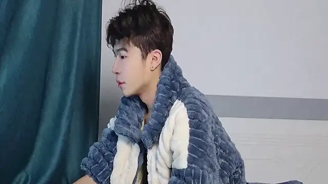 Stuffy-111 online show from November 10, 2025, 7:52 pm