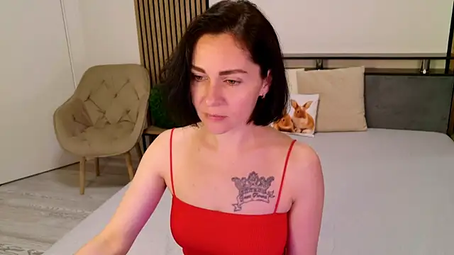 DitaNoir online show from June 16, 2026, 6:24 am